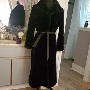 Elegant Black Faux Fur Coat with Belt